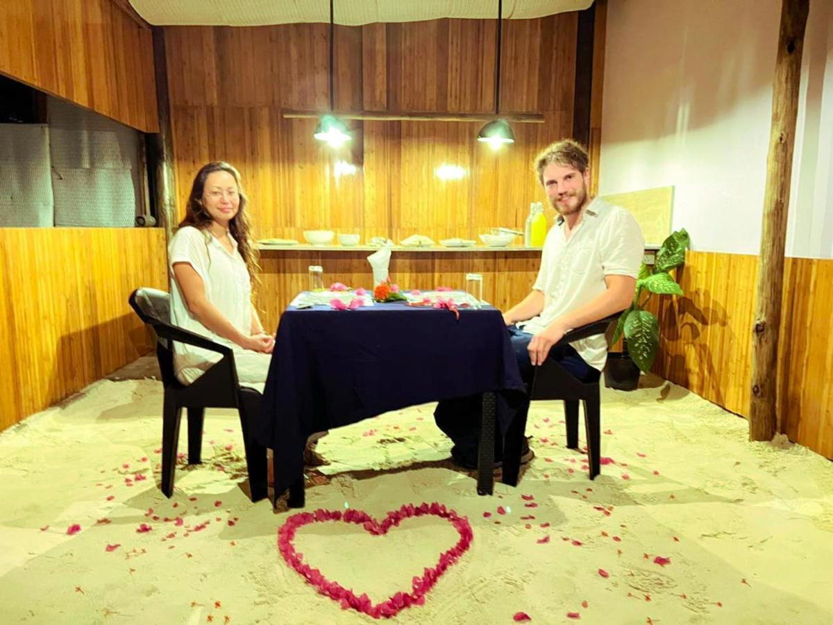Moodhumaa Inn Guraidhoo  Ngoại thất bức ảnh